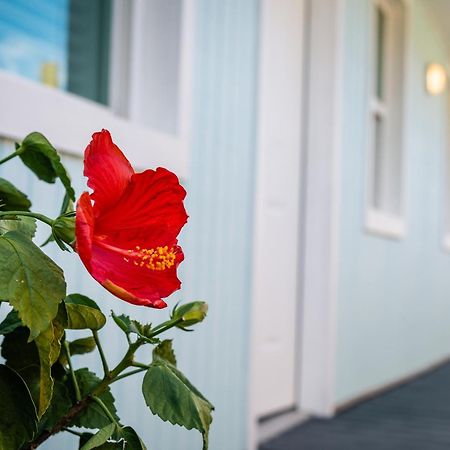 Salt Air Inn & Suites Atlantic Beach Exterior photo