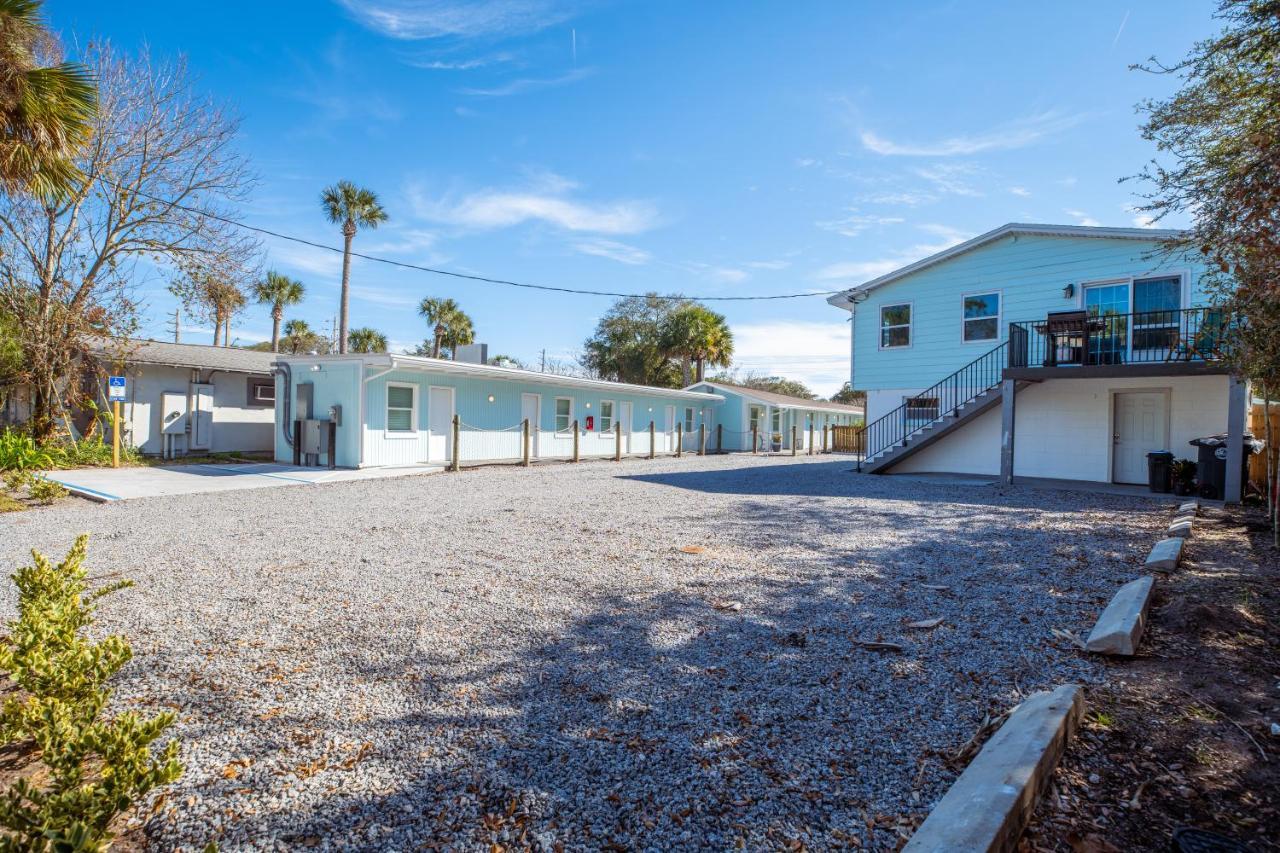 Salt Air Inn & Suites Atlantic Beach Exterior photo